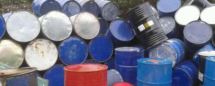 廢油漆桶屬于固體廢物還是危險(xiǎn)廢物？